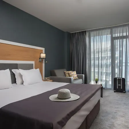 Tia Maria - Premium Hotel